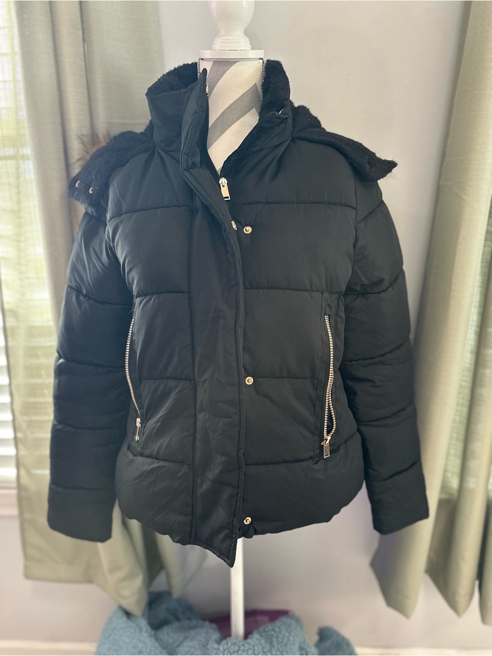 Maralyn & Me Size L Black Puffer Jacket Faux Fur Hood Winter Coat